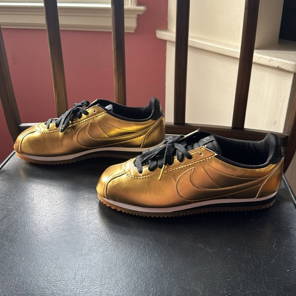 💛 NWOT Nike Cortez XLV sneakers - Picture 3 of 9